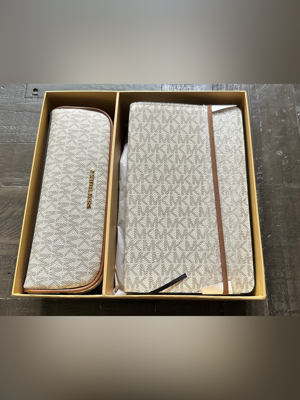 Michael Kors logo notebook and pencil case gift set - Picture 2 of 7